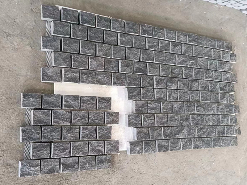 G684 natural surface+saw cut edges